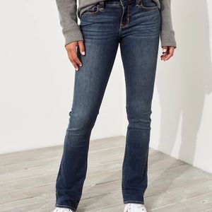 Hollister Low Rise Boot Jeans